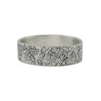 Sterling sliver unique wedding band for man or woman with a hatch lined pattern made by Bottlebee in Nottingham with sustainable 925 solid silver
