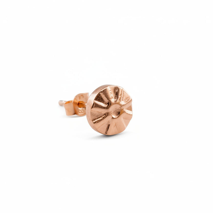 small solid gold stud earring for man handmade  jewellery by Bottlebee a small business in Nottingham