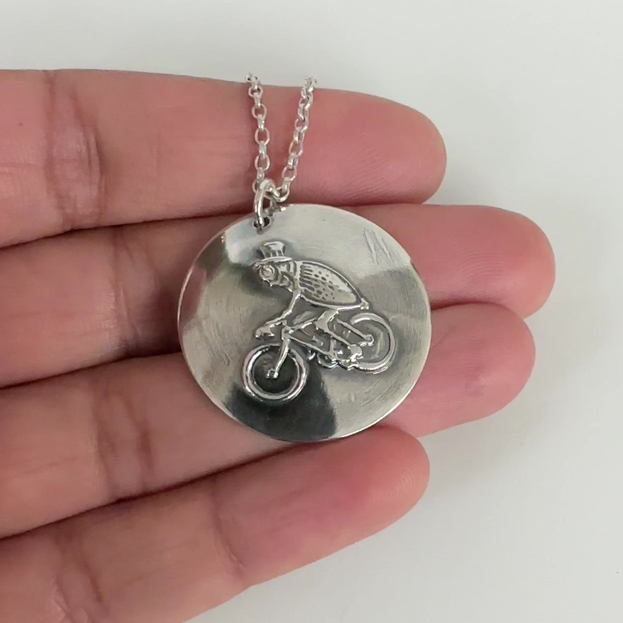 Video of how Bottlebee sustainably made this unique sterling silver necklace in Nottingham