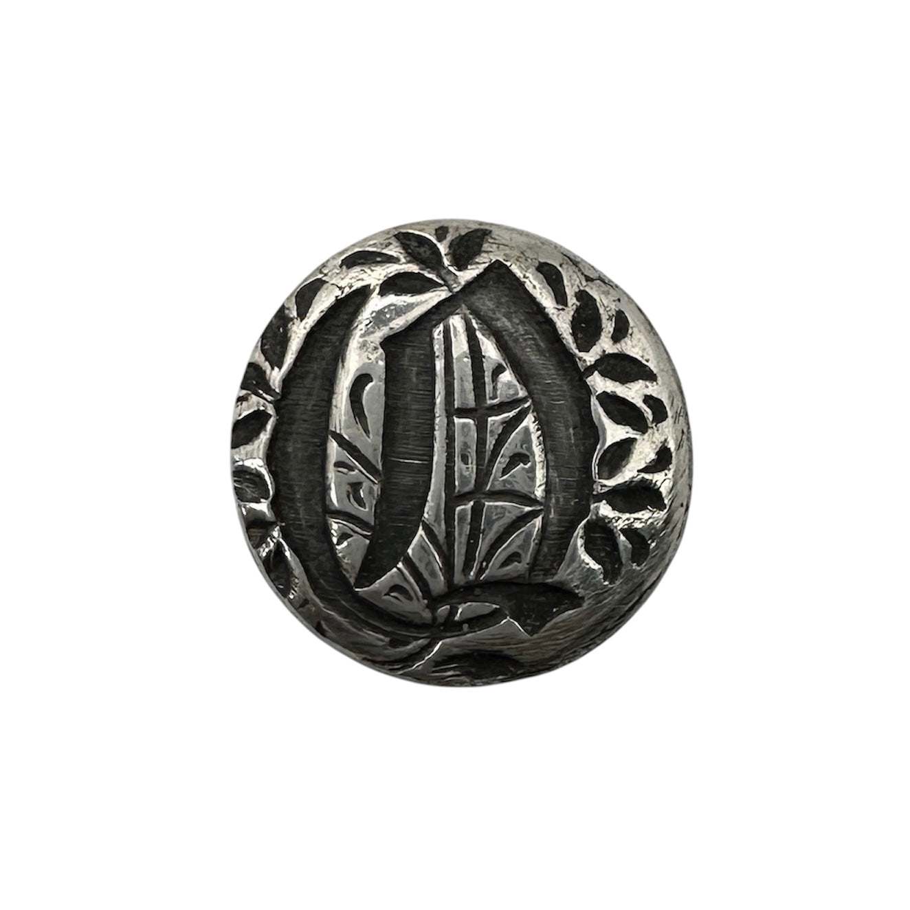 q silver personalised initial jewellery housewarming gift handmade by bottlebee in nottingham