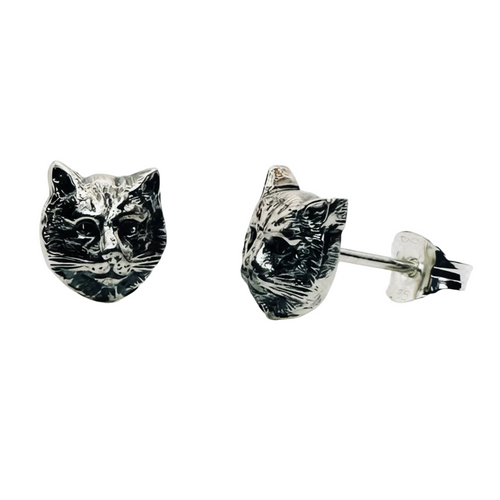 Sterling silver cat stud earrings handmade by bottlebee in nottingham and made sustainable and bespoke